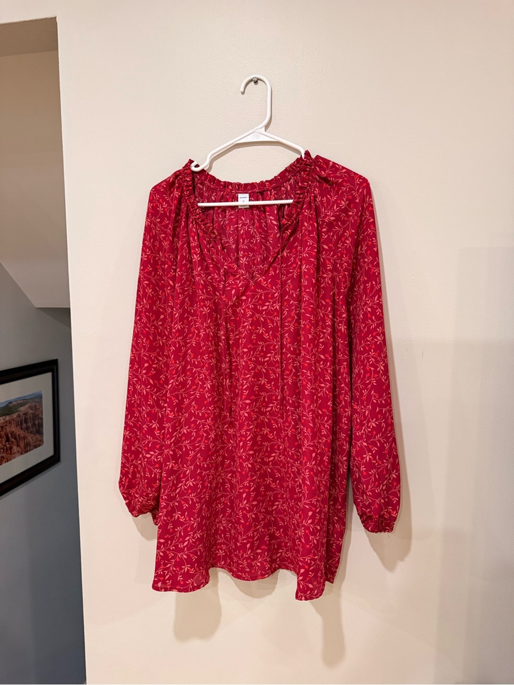3X Old Navy Women's Red Floral V-Neck Long Sleeve Blouse